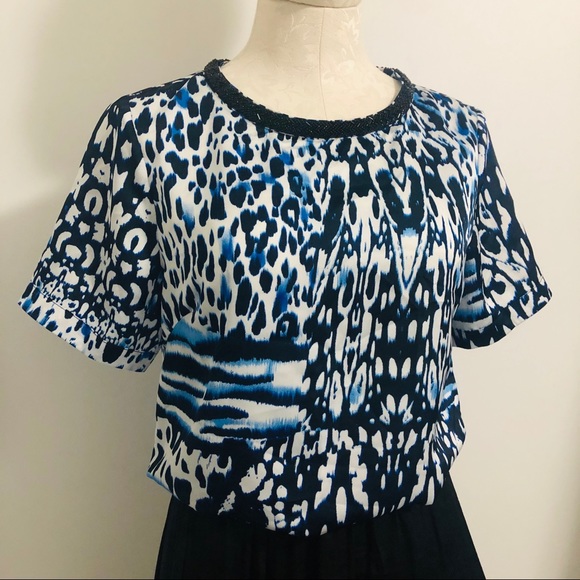NWT FEMME printed pattern Blue Top S - Picture 1 of 5